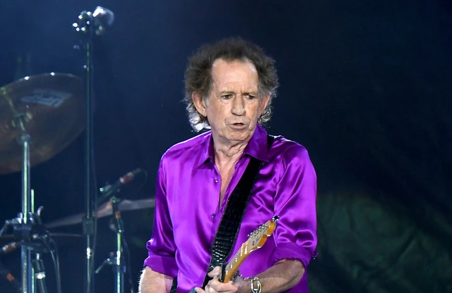 Amazon.co.jp: ガス・アンド・ミー : キース・リチャーズ, 奥田 民生: 本