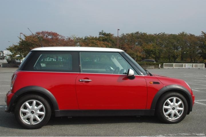 いまだ大々人気の初代ミニ。登場から18年が経った今、改めてその「選び方」を整理する！：特選車日刊カーセンサ