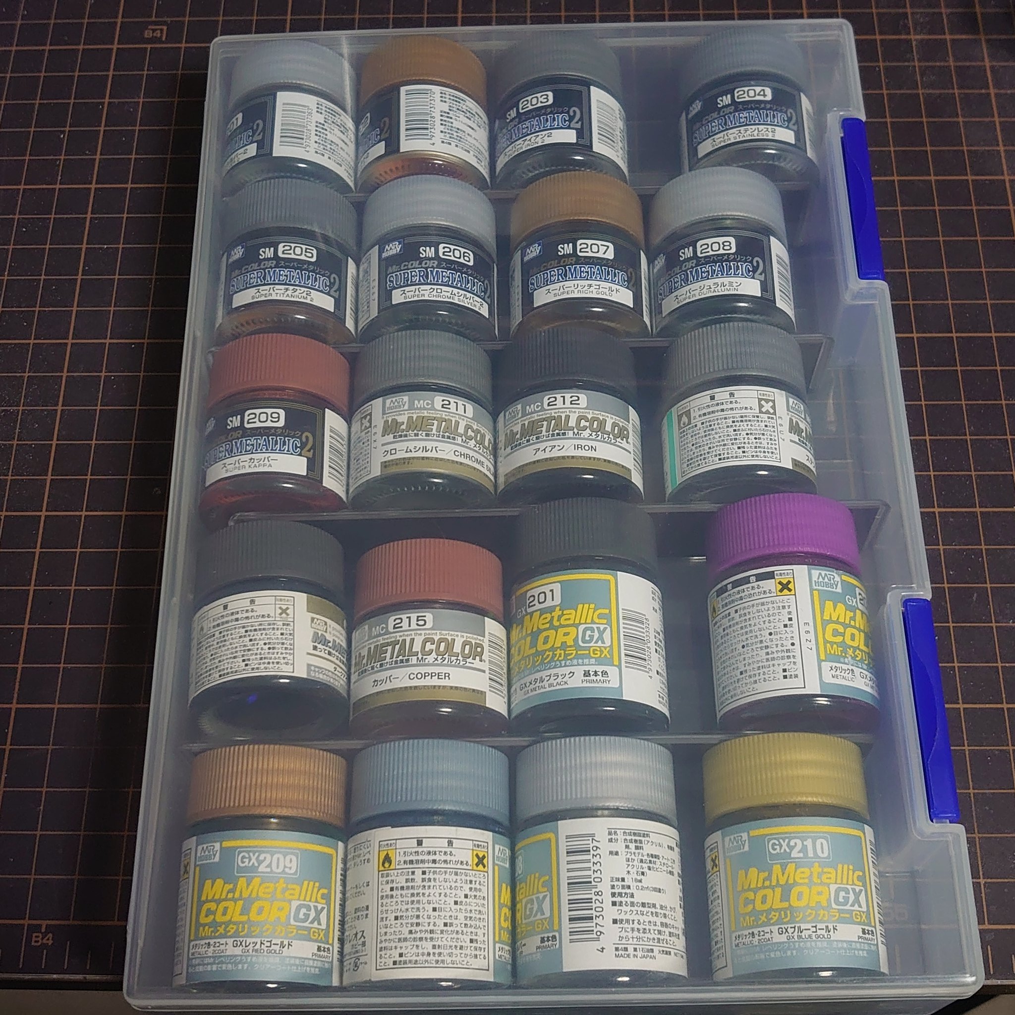 100均アイテムで塗料収納棚を作れたけど接着のアレは諸刃の剣だったおっさんGプラモ生活