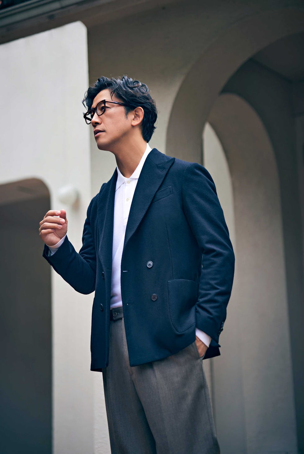 ポロシャツとジャケットのビジネスコーデ、ダサいと言われない方法は？MEN'S EX ONLINE