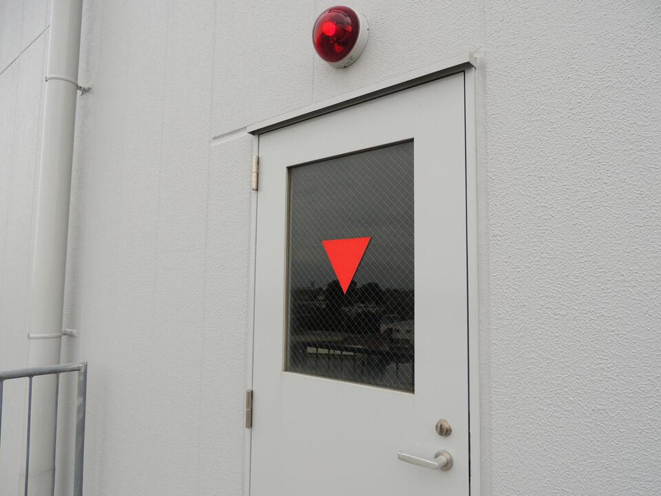 消防隊進入口・荷物を置くな イラスト素材1587376- フォトライブラリ