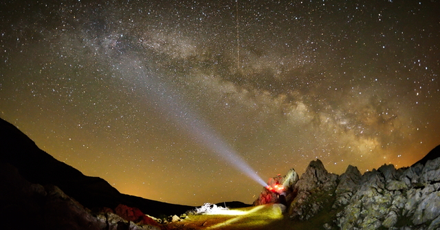 東京 有楽町 進化系プラネタリウム「プラネタリアTOKYO」銀河シート体験レビュー - えだ旅 WORLD JOURNEY