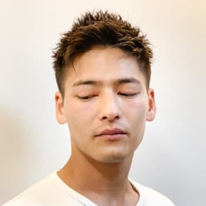 2024版 20代社会人におすすめしたいメンズ髪型特集青山・表参道の ショートヘア・ショートボブが得意な小さな隠れ家美容室NATSUYA 美容院