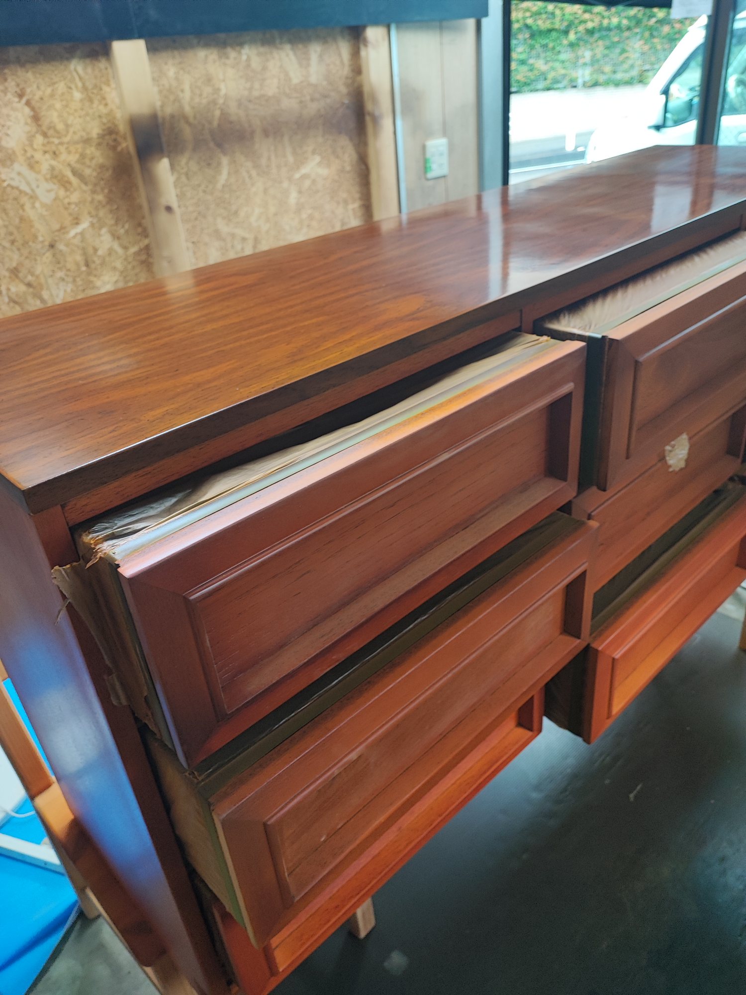 家具の再塗装 なら 家具塗装の東京 Dr.直し屋 施工本部