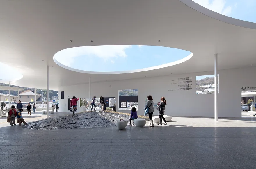 うめきた第二期~春の交通広場ワイド~ : 大阪の建築CGパース制作会社 デジダスキュビカ