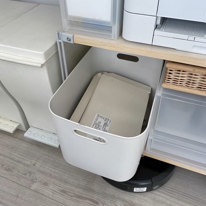 ゴミ箱置き場のないキッチンの、省スペースゴミ箱置き場アイデア