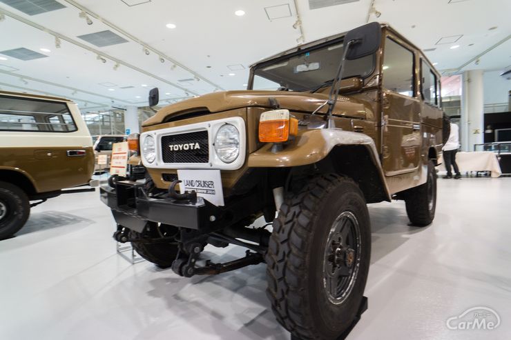 トヨタランドクルーザー70復刻版 GRJ79 GRJ76 ヘッドライト丸目加工品