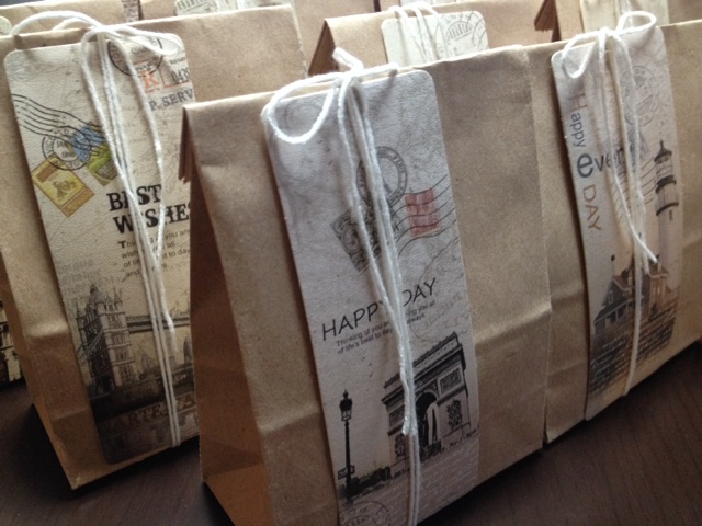 100均ダイソーのラッピンググッズはおしゃれ＆高見え！おすすめは「クラフト紙袋」イチオシichioshi