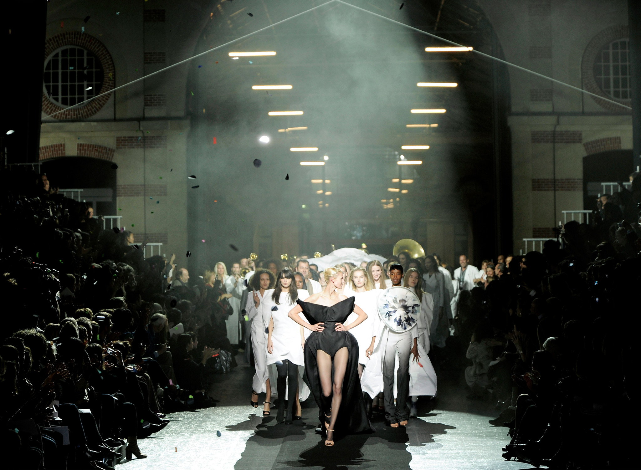 レイジーサンデーモーニングとはどんな香水?! マルジェラの大人気フレグランスを徹底解剖!FashionArchive.com