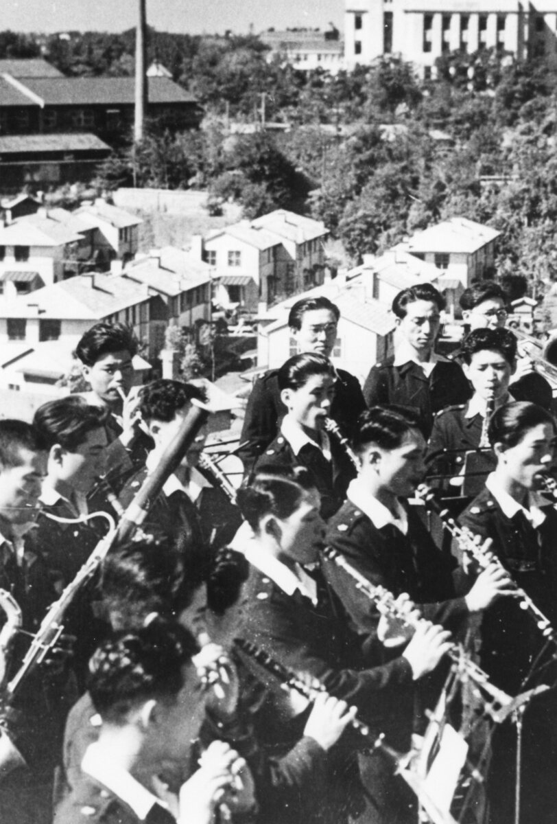 警視庁本部庁舎外壁改修工事 JSS 超高圧洗浄 ・リニューアル工事実績不二窯業株式会社