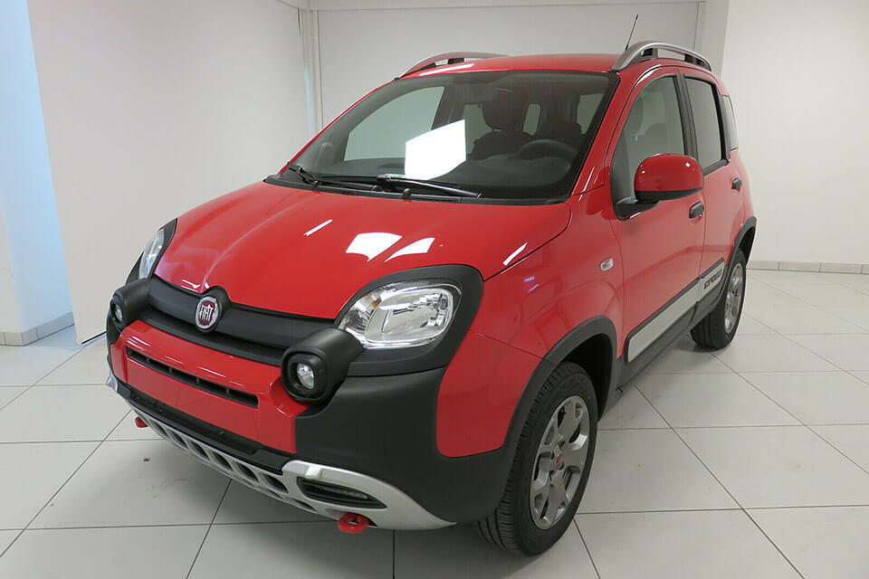 並行輸入 新車フィアットパンダ 2011- に乗る。日本未導入のクロス系を中心に概要・スペック・価格の情報。ウィズカーズ新横浜欧州車の並行輸入