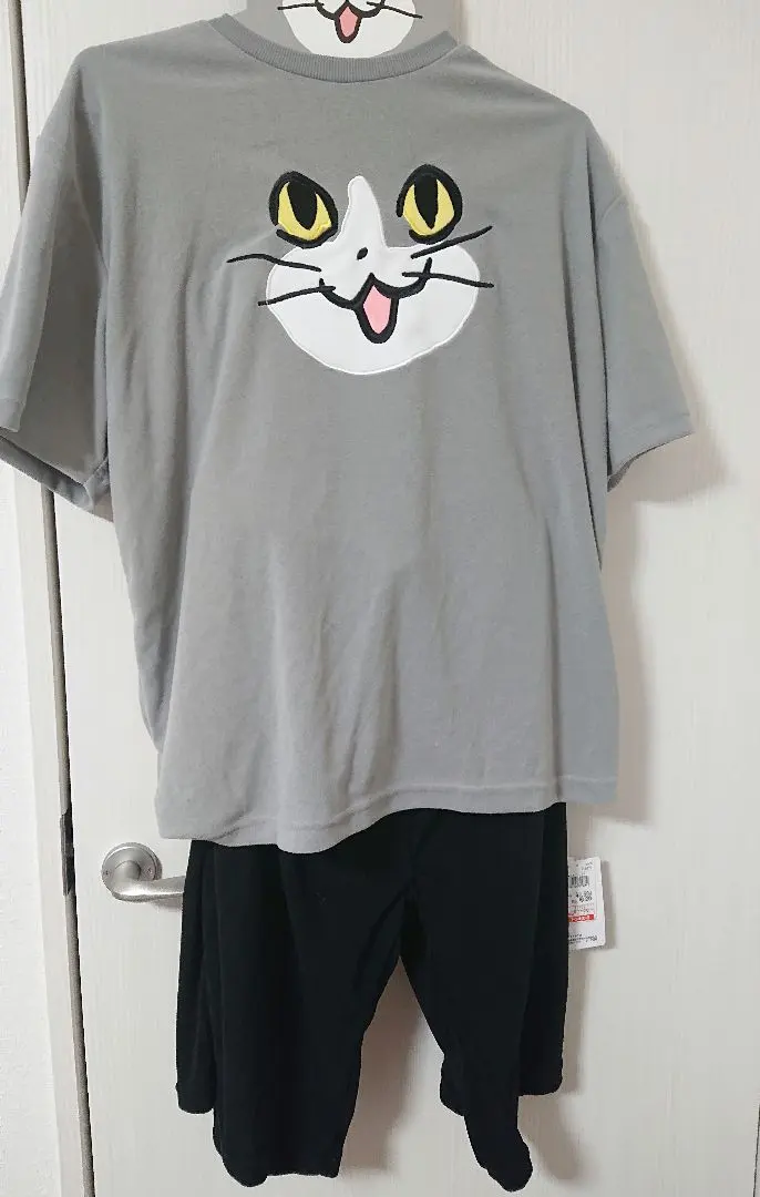 アベイル 『仕事猫』コラボ！全商品、最新の発売日、種類、品番、オンライン、再販まとめ！取扱店はどこ？バッグ、サコッシュ、ポーチ、チャームなどが202510 11より新発売！口コミ、売り切れ、入荷数、販売状況まとめ！再販売は