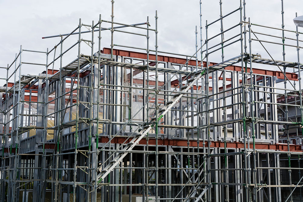 戸建て・軽量鉄骨リフォーム事例：軽ブレースを残して伸びやかに 東京都クラフト