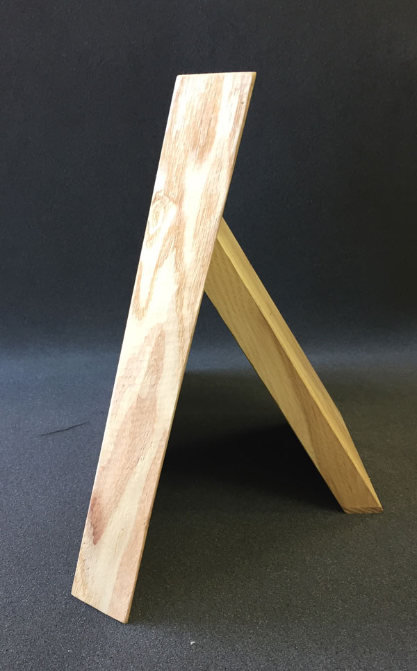 オーダーメイドでおしゃれな卓上看板を作る方法とは