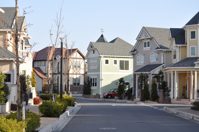 ホームズ 一戸建てからマンションに住み替えたい！ メリットや注意点、マンション選びのポイントを解説住まいのお役立ち情報