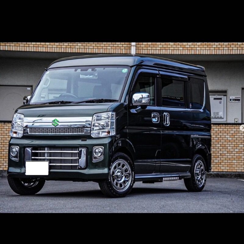 エブリイワゴンの3月もよろしくお願いします・タイヤ交換終了・デイトナホイールに関するカスタム事例車のカスタム情報はCARTUNE