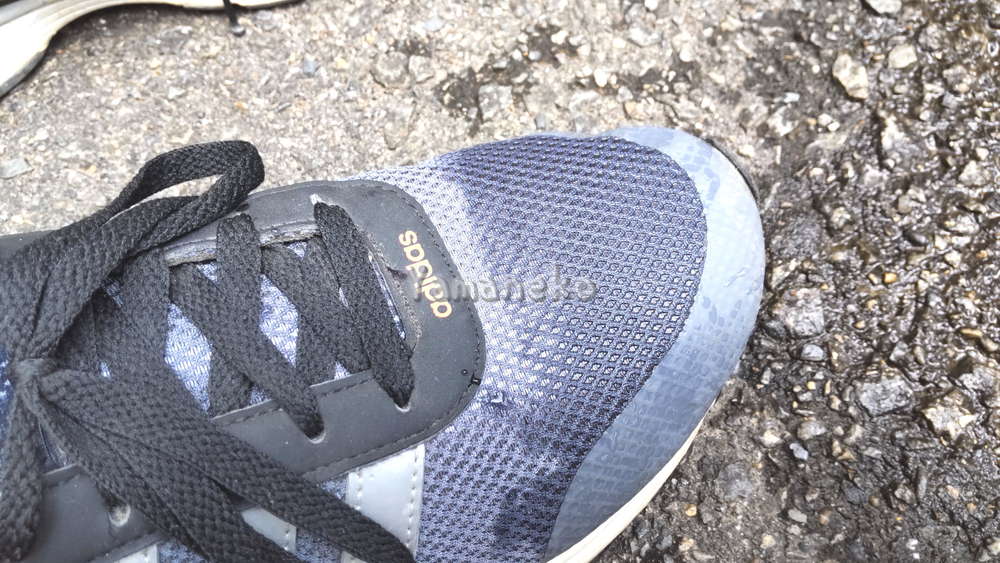 スニーカーの汚れ落とし＆洗い方を素材別に解説！おすすめ100均グッズも紹介PrettyOnline