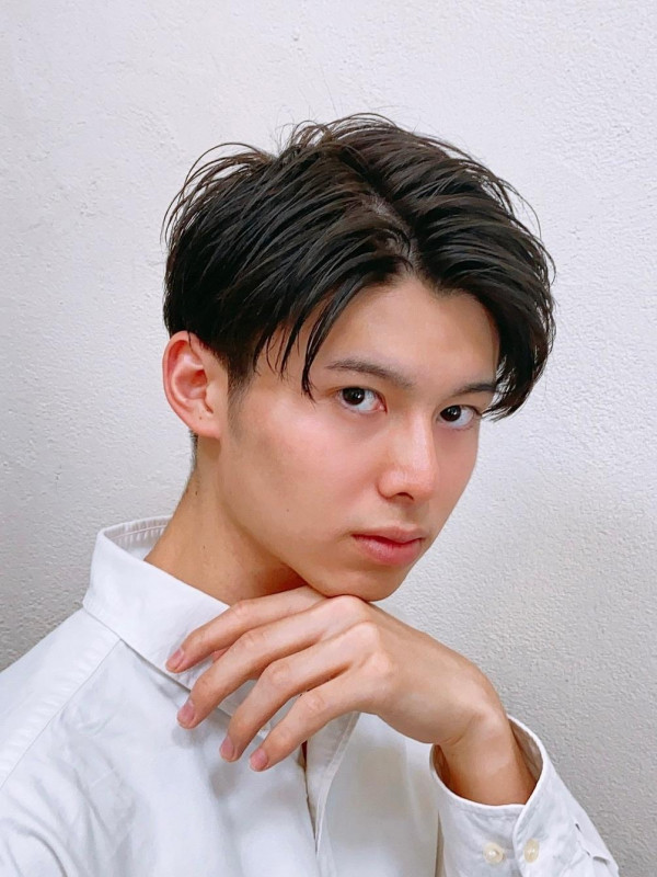 シンプルでカッコいい！パーマ無しで作るトレンドメンズ髪型ブログメンズヘア・髪型ランキングのMENS HAIRSTYLE