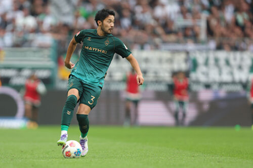 日本代表DF菅原由勢が23歳でAZのクラブ記録更新！ 右サイドのレギュラーとして在籍5年目で早くも達成サッカースポーツブルスポブル