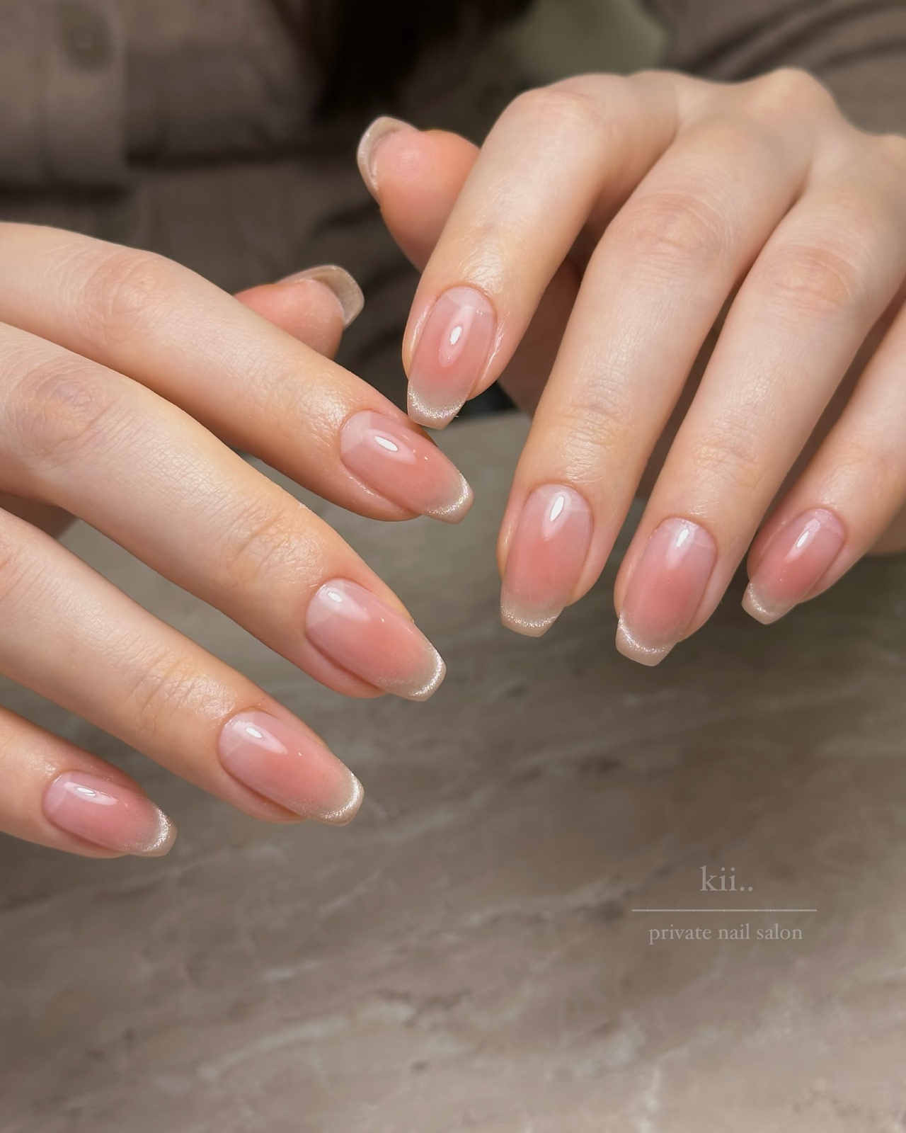 職場にバレないネイルTikTok