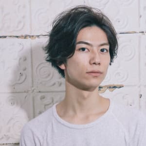 ▶︎ 後で見返せるように保存しよう！「常田ミディアム」💇 今回担当したのは、 fifth jingumae @neonet.com_fifthフィフス 日本一パーマを巻いてるメンズサロン “自宅で再現性の高いツイストスパイラルパーマや波巻きパーマを”渋谷.原宿.調布.名古屋.天神店へ