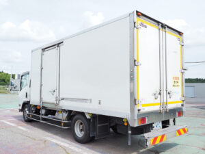 キャブ』トラック大図鑑いすゞタウンいすゞ自動車