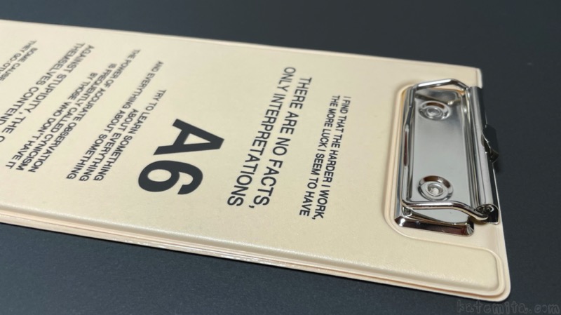 この発想はなかった 」セリアの“クリップボード”にはアレが入っているから便利！？オリコンニュース ORICON NEWS