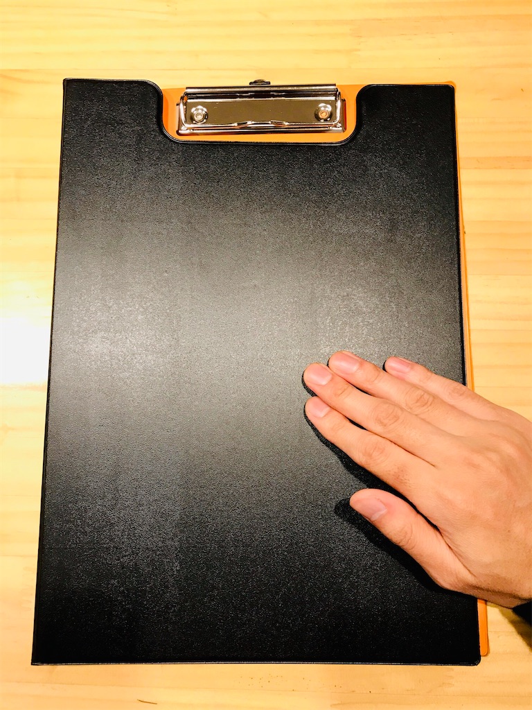 ダイソーの優れモノ見っけ！「クリップボード付書類ケース」は書類以外のアイテム整理もできちゃうポイント交換のPeX