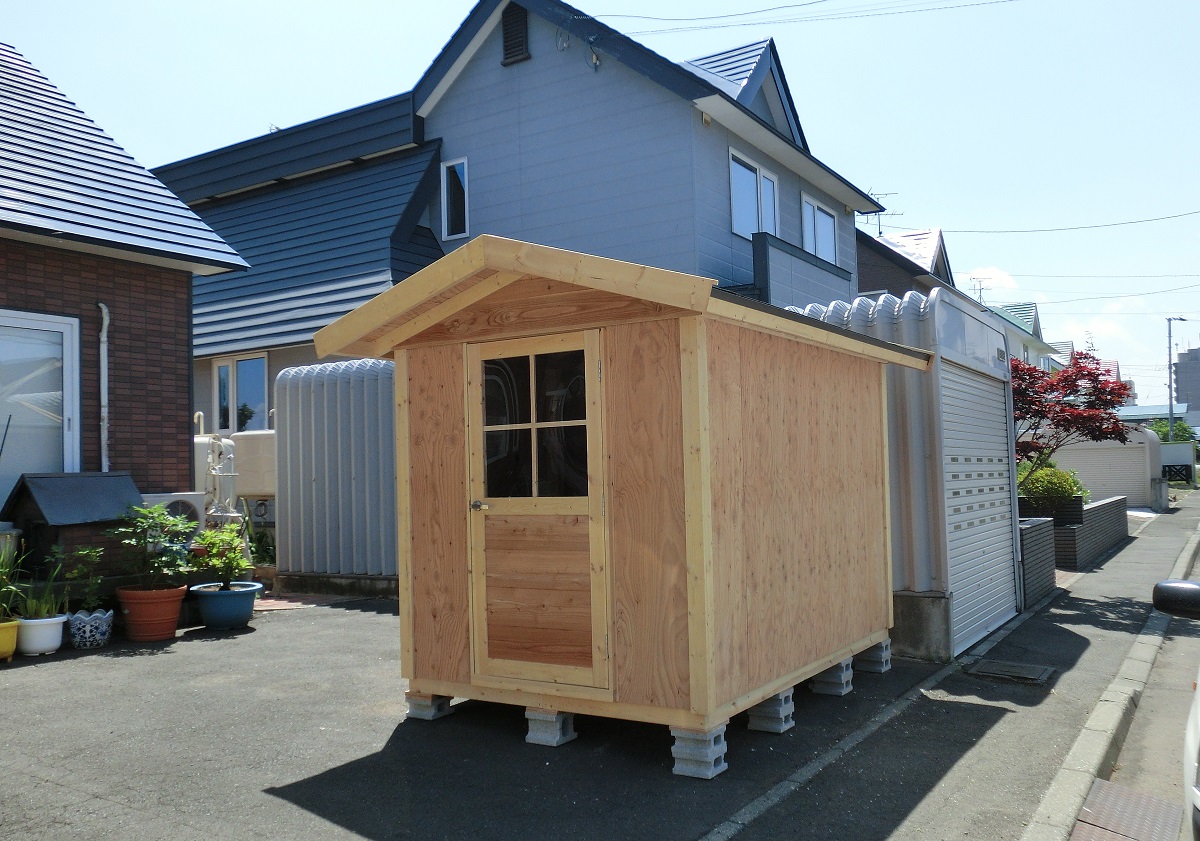 固定資産税「免税」！ 6畳自作物置。免税のワケ - YouTube