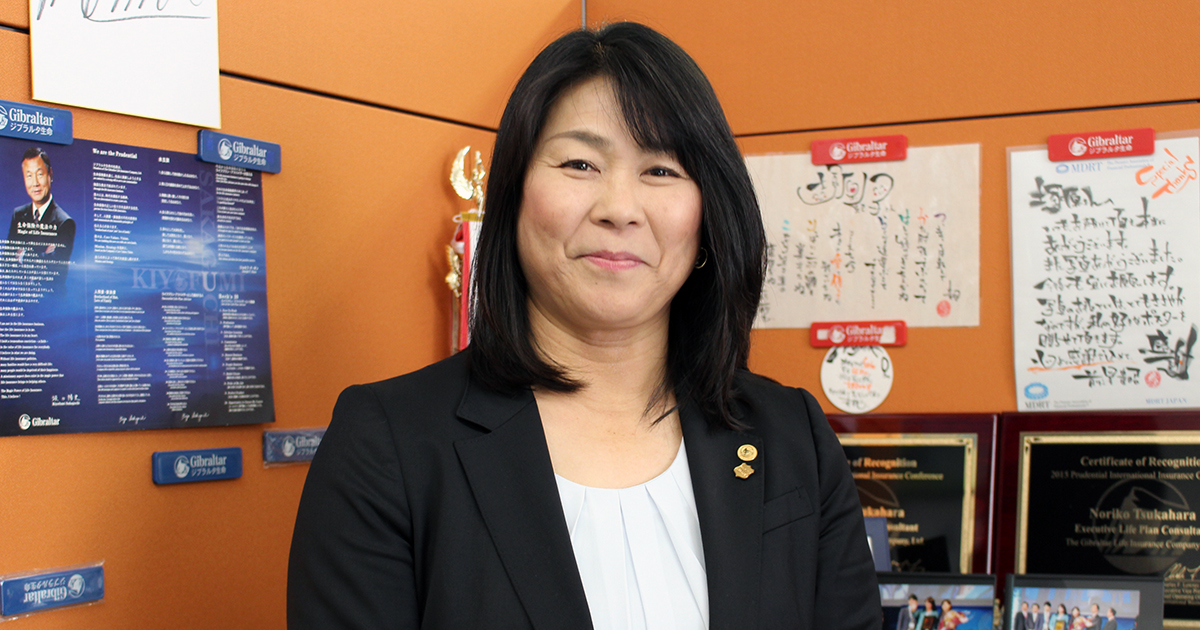 年収０円→超高収入を叶えたのは「たった１分の我慢」。元専業主婦がトップセールスになれた理由 - 20's type転職type