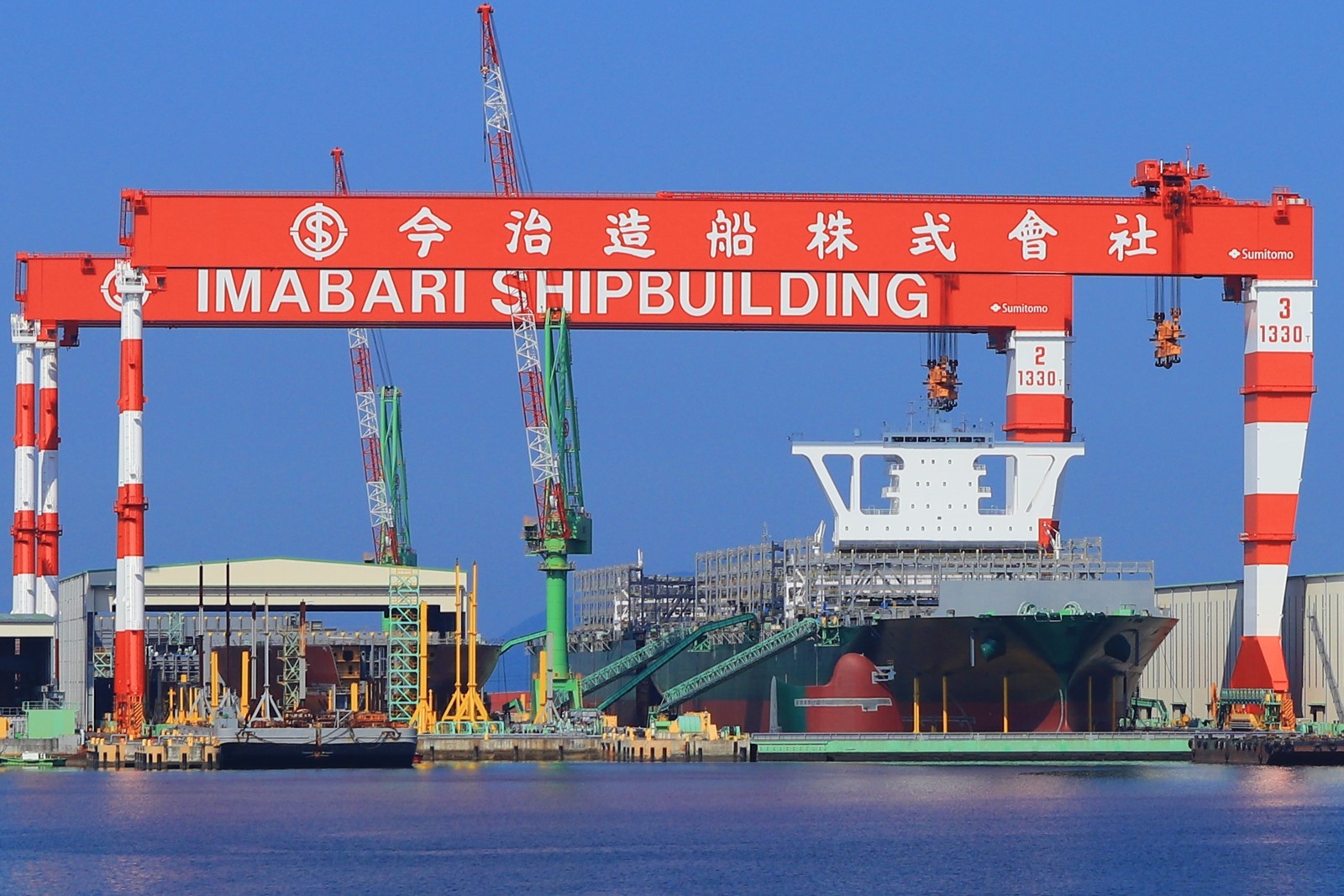 海運3社の新会社発足、依然6位 世界の壁高く コンテナ、さらなる再編も - 日本経済新聞