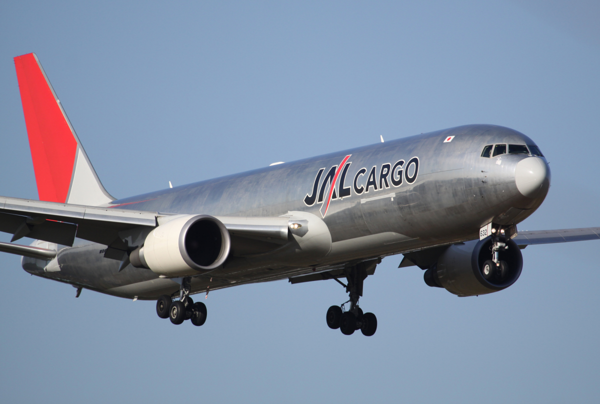 ヤマトの貨物専用機」誕生へ JALグループ運航 A321で羽田・成田など5空港に乗りものニュース