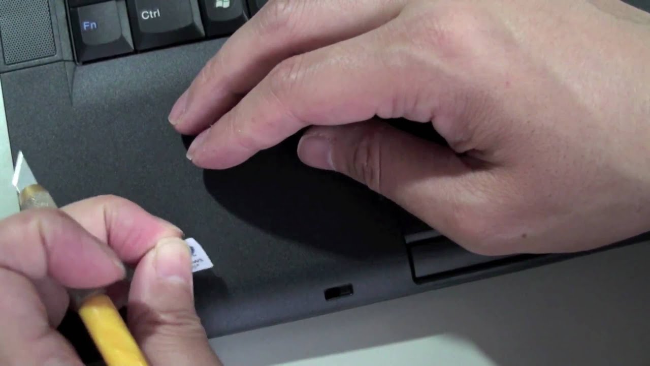 3Mシールクリーナー』でノートパソコンのシール跡を徹底的に綺麗にしてみた！ガジェットスターズ