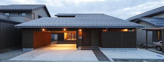 プロが教える おしゃれな平屋の豪邸を実現する方法！広くて景色が楽しめる土地探しからスタートしてみようHello Interior NOTEノート