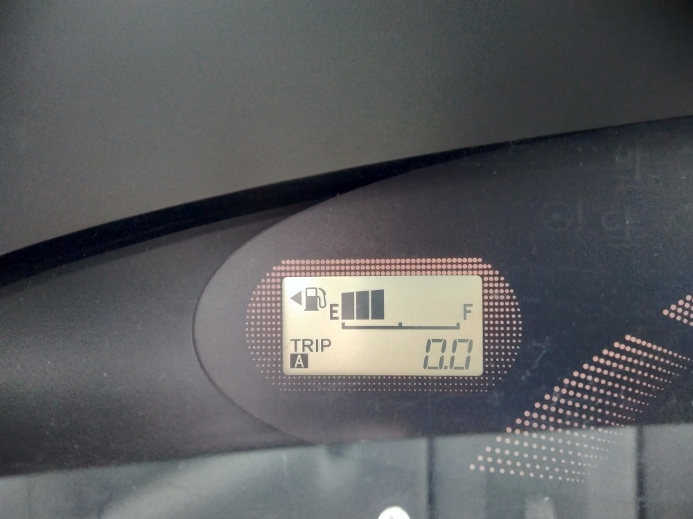 給油ランプ点いてから何キロ走れるか検証してみた！ - YouTube