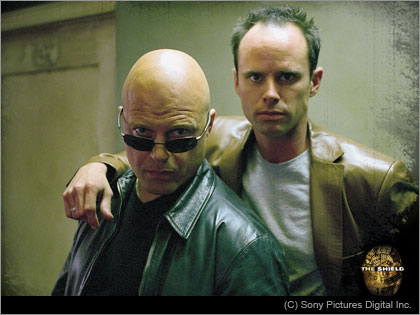 海外テレビドラマで学ぶアメリカの捜査機関降ったり晴れたり 東京ノンフィクション読書会