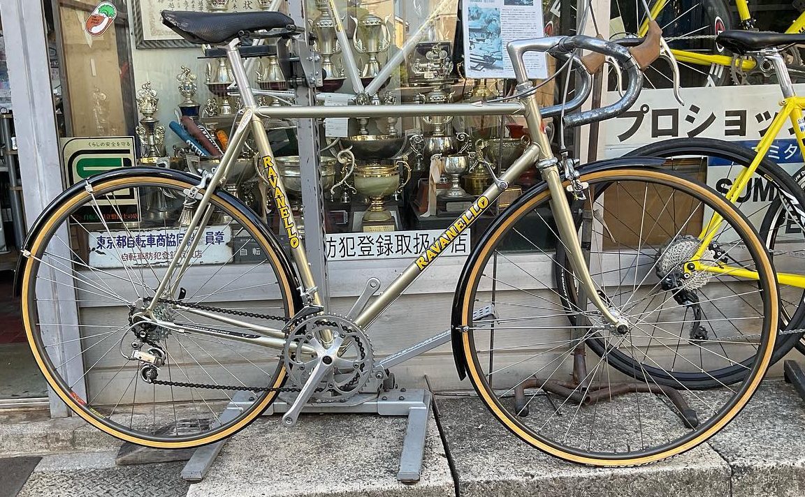 オーダーありがとうございます！ クラシカルで可愛いLINUSの自転車を葉山仕様に ギア比などをカスタマイズした一台。葉山のアップダウンある道も快適に移動出来る とても気持ちの良い乗り心地の自転車に仕上がりました。中古自転車中古クロスバイク中古スポーツ