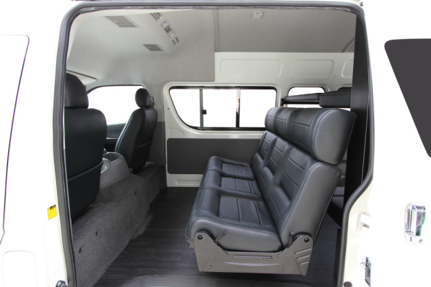 タウンエース リアシート