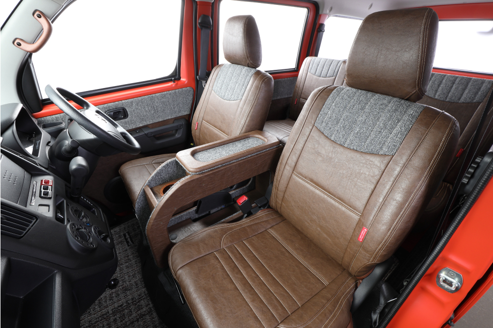 トヨタ・タウンエースバンでカスタムしてみませんか？ エスプリなら、アウトドアが似合うスタイルに仕立ててくれます！お洒落バンライフMotor-Fan モーターファン自動車関連記事を中心に配信するメディアプラットフォーム