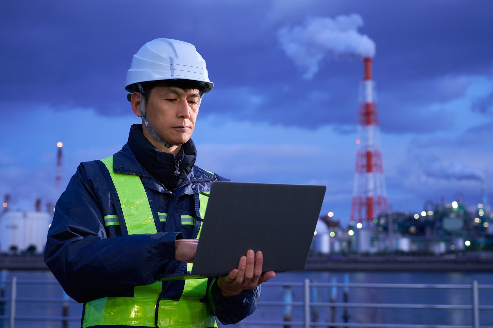 夜勤のお仕事の大切なことツクイ・サンシャイン横浜野毛介護付有料老人ホーム 介護のことならツクイ