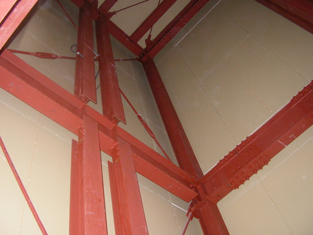 ＥＶ：エレベーター開口養生足場支持ビーム エレビームJAPANSTEELS