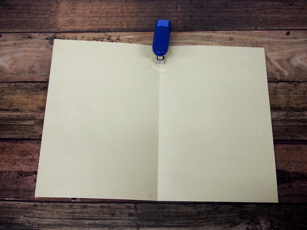 安価な『中綴じホチキス』対決再び