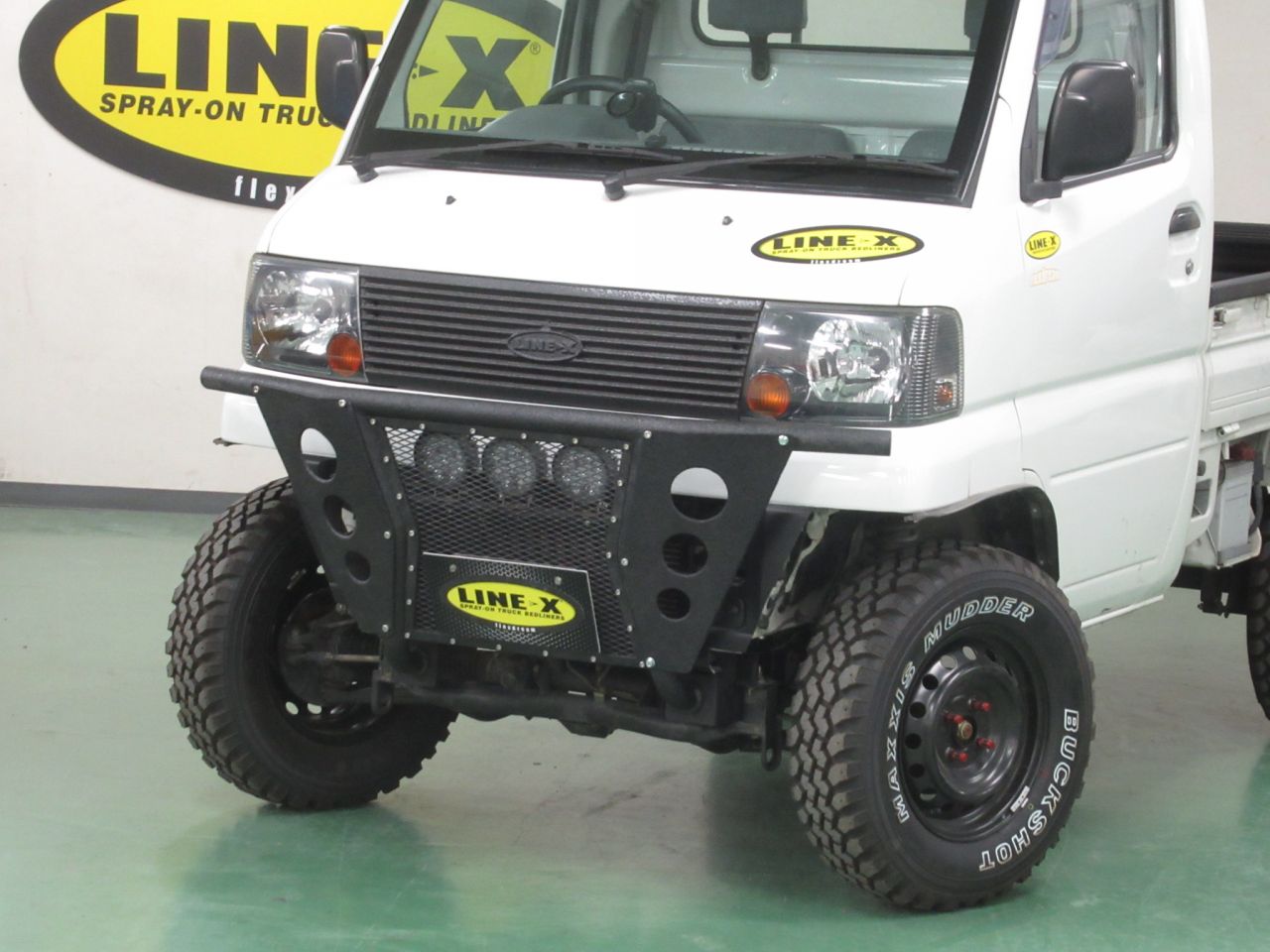 fusion フロントバンパー ミツビシ ミニキャブバン DS17V未塗装品※沖縄・離島配送不可 T-1WFUDA17-FB-04軽自動車の車高調やチューニングパーツ、ドレスアップ専門ブランドSpiegel-シュピーゲル