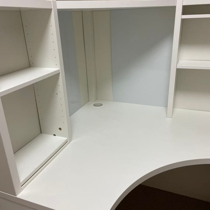 IKEAミッケのコーナーワークステーションとワゴンのセット