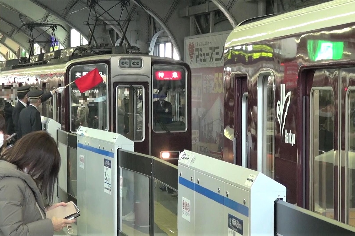 阪神電気鉄道のホームドア：大阪梅田駅の仕様YCS-info