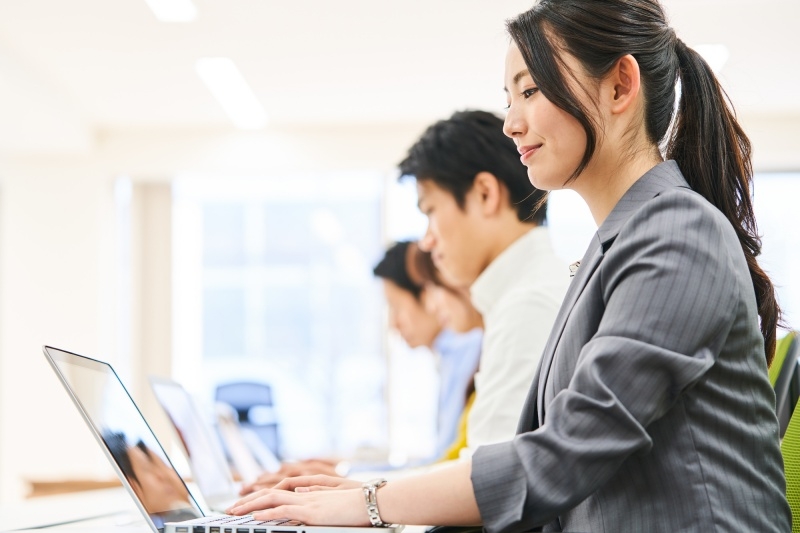 夫婦が同じ職場で働く」って実際どう？同僚からどう思われてる？経験者男女に聞いてみたkufura クフラ 小学館公式