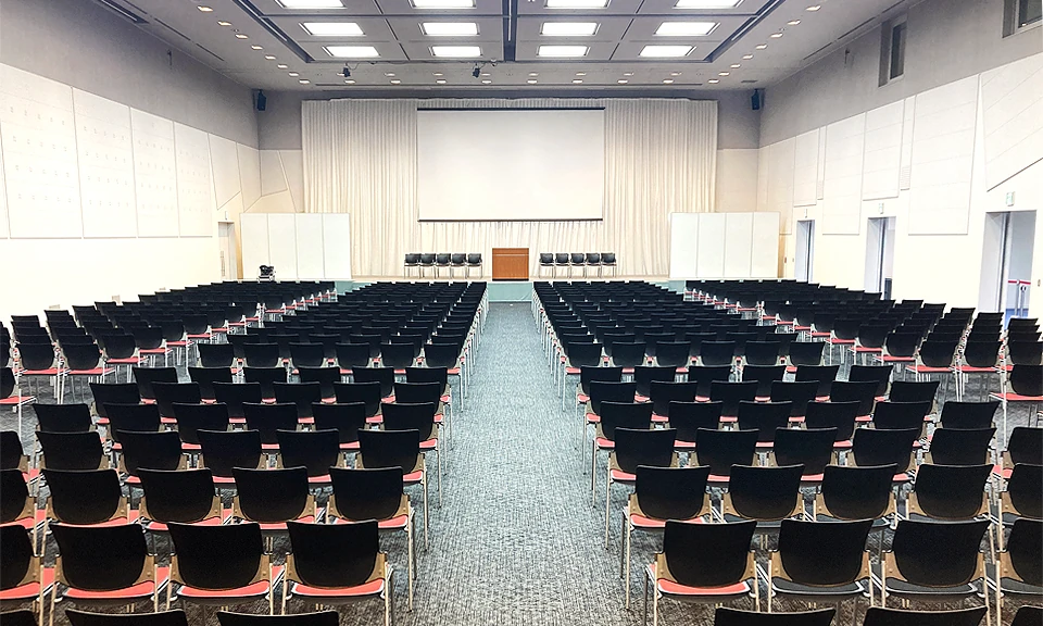 小諸市市民交流センター ステラホールの座席表234席