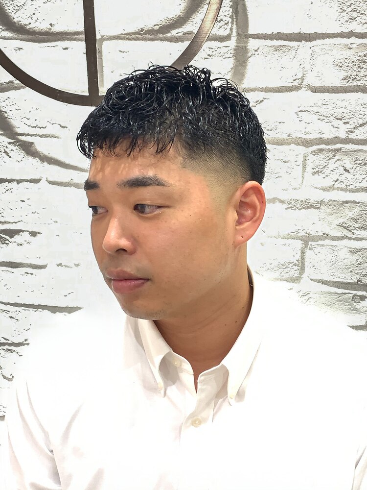 ビジネスでもイケる大人のスペインカール🇪🇸barbershop仙台hiroginza仙台仙台メンズサロン仙台メンズ理容室仙台駅理容室宮城メンズ理容室仙台バーバー仙台スパイラルパーマメンズパーマツイストパーマbarbershopメンズ美容室メンズショート