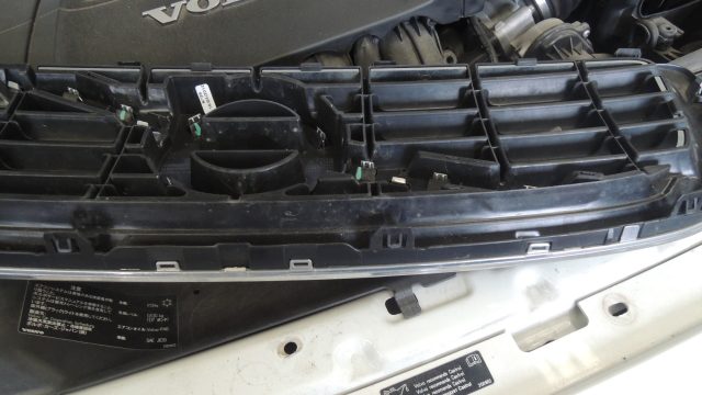 フロントグリルエンブレムボルボ専門店コクスン