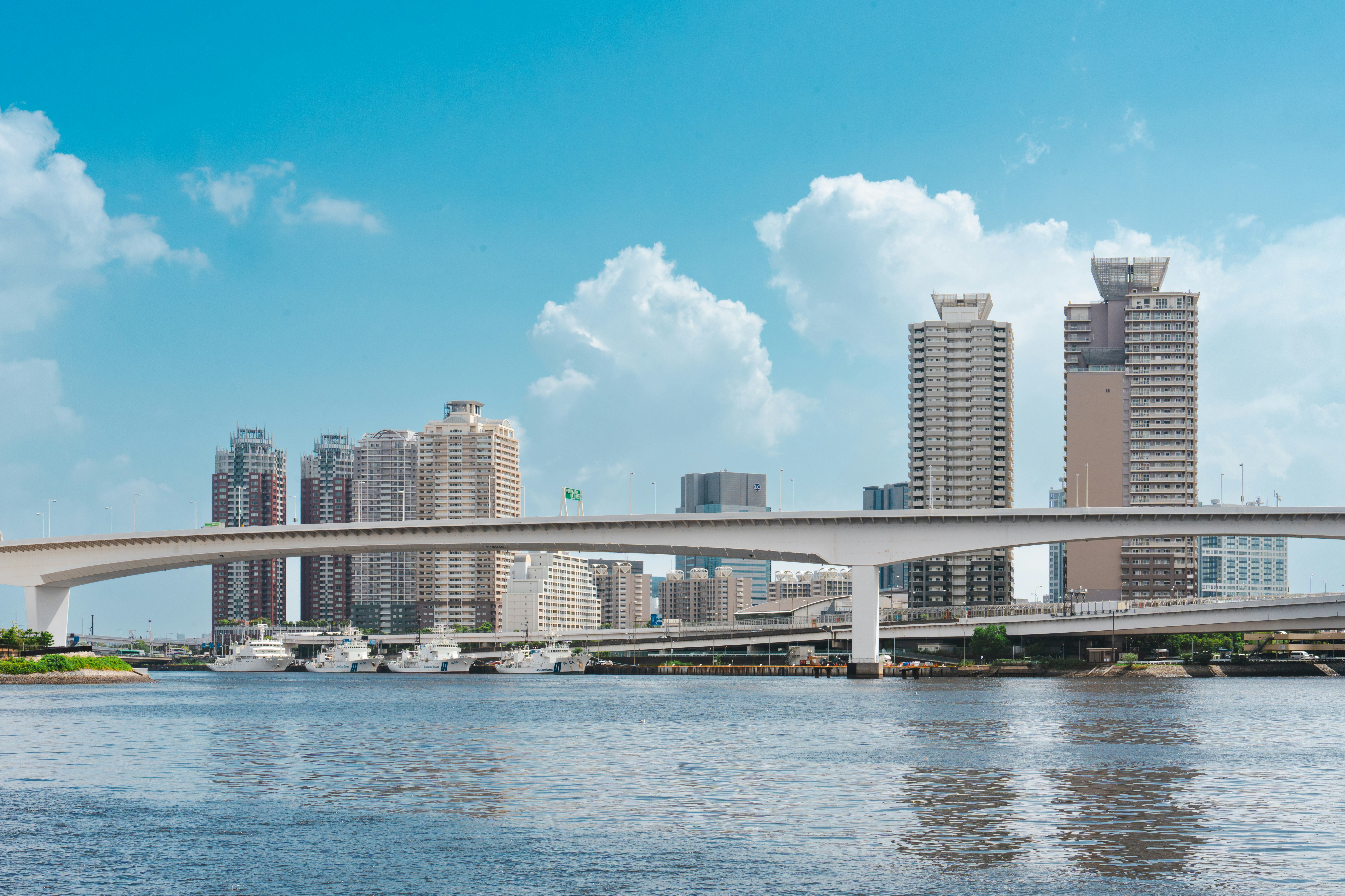 市場前駅・時刻表株式会社ゆりかもめ